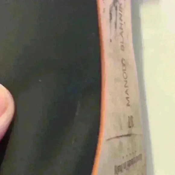 Manolo Blahnik Pearl Hangisi Black Flats - Picture 4 of 11